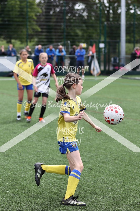 1DX31195 - Sat 6th U12 Girls