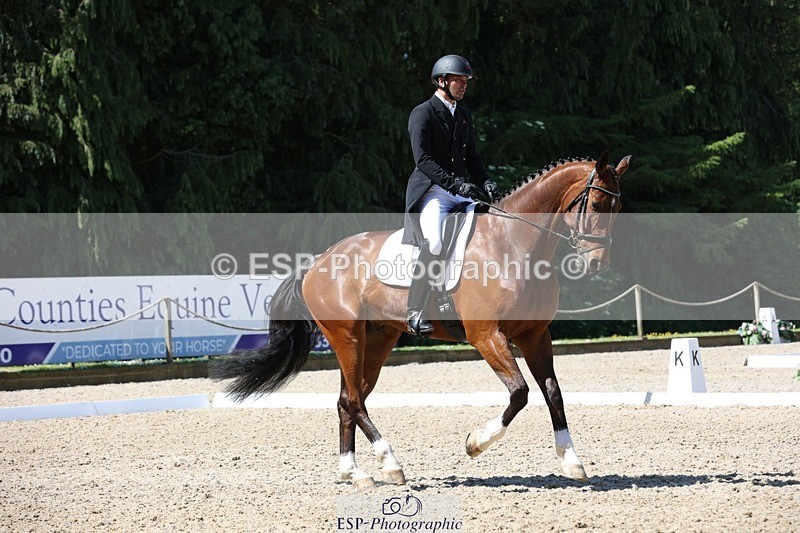 230526-105238-05333 - 365-BWE_NEWTON_DE_JASPER-Adam_Harvey-WEDTrotUp+DR