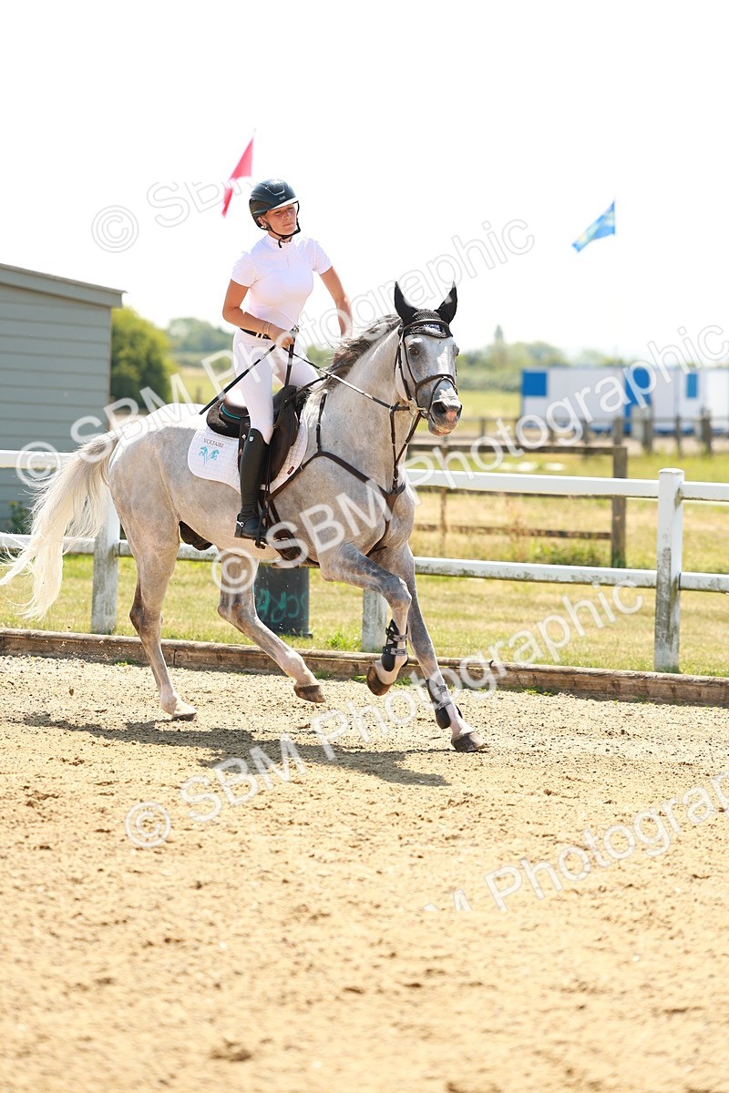 SBM_001613 - Class 4 - Senior Newcomers - 1.10m