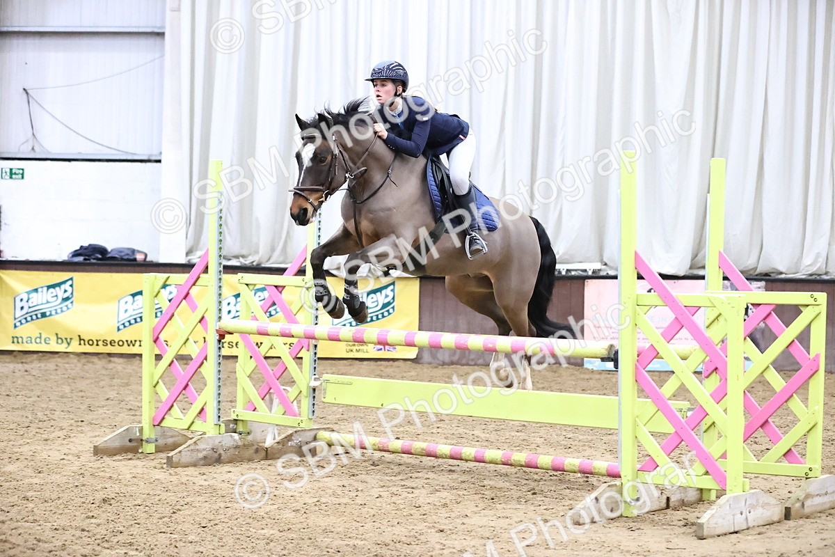 SBM_000905 - Class 4 - Blue Chip Pony Newcomers - 1.00m