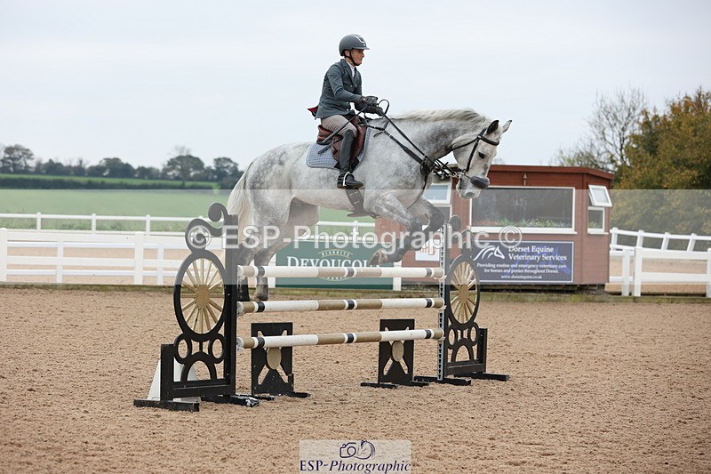 241101A-111535-01300 - FRI Cls 5 Newcomers and 1.10m Open