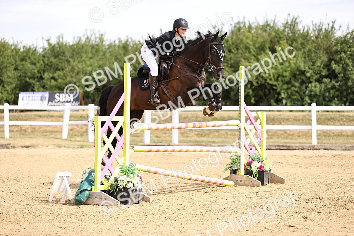 SBM_009773 - Class 8 - Senior Newcomers - 1.10  Open