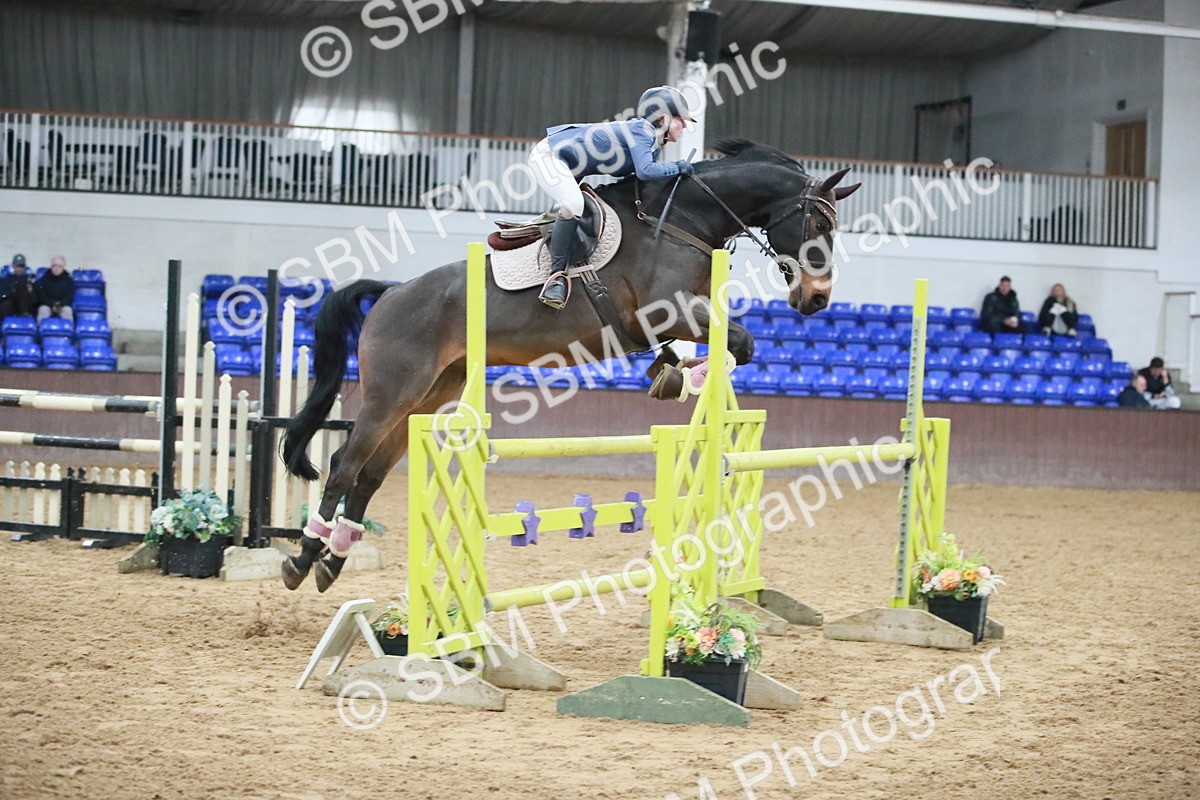 SBM_001250 - Class 4 - Senior Newcomers - 1.10m Open