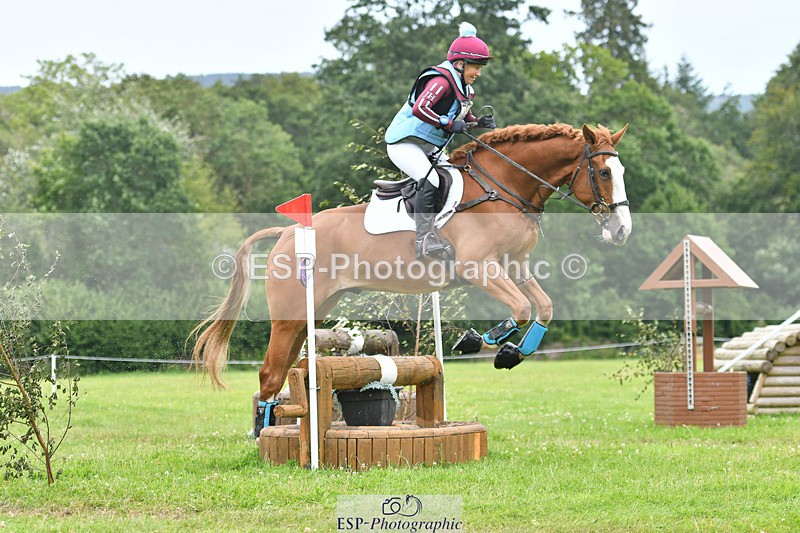 240804-142334-15095 - 562-Jill_Holt-TIGER_ROLL