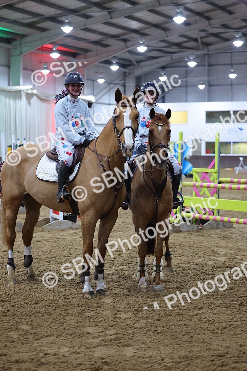 SBM_004268 - Class 20 - Pairs Relay Jumping 1.10m
