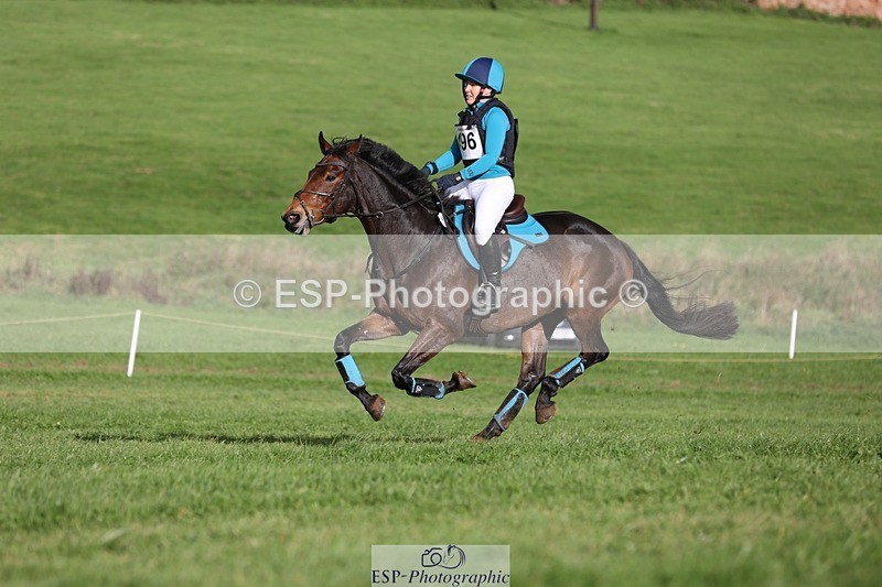 231021-153234-20392 - 496-HIGHDALE.AUTUMN.SUNRISE-Vicky.Stacey-SC+XC