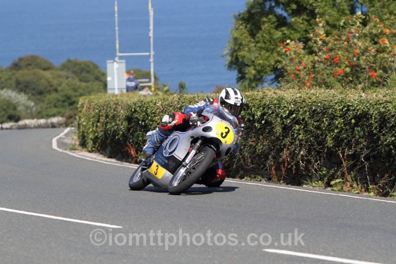 Michael Dunlop - Bennetts 500cc Classic TT