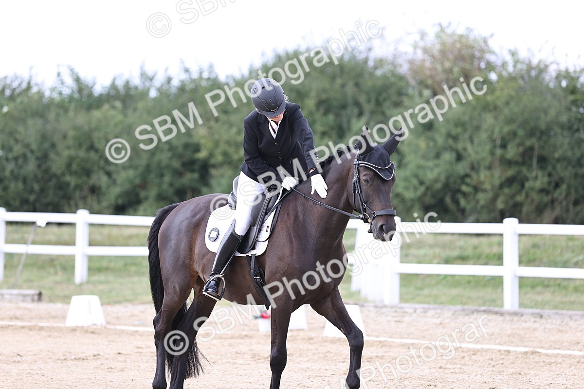 SBM_017963 - Class 14 - Novice 23 - 15.16-16.19