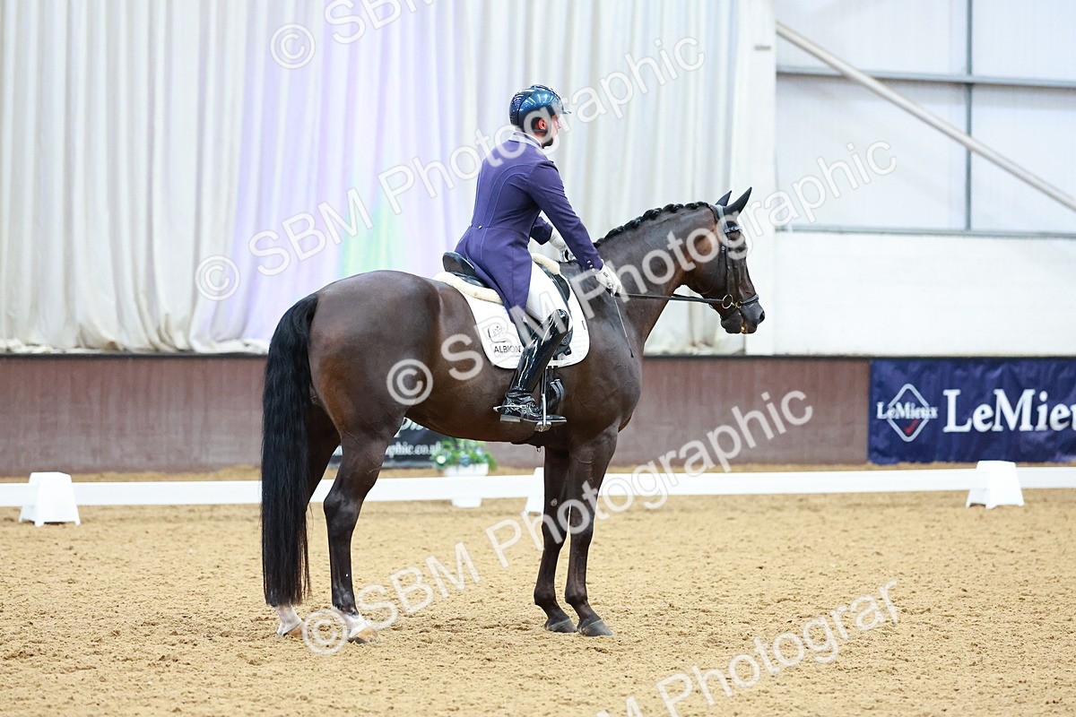 SBM_007852 - Class 9 - FEI INT II - 16.54.17.57