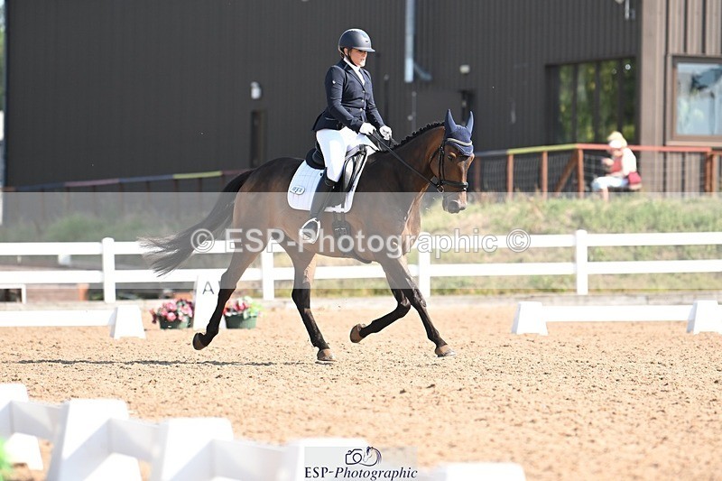 250816-102445-03361 - 064-Kellie.HutchingsTawstock.Finale