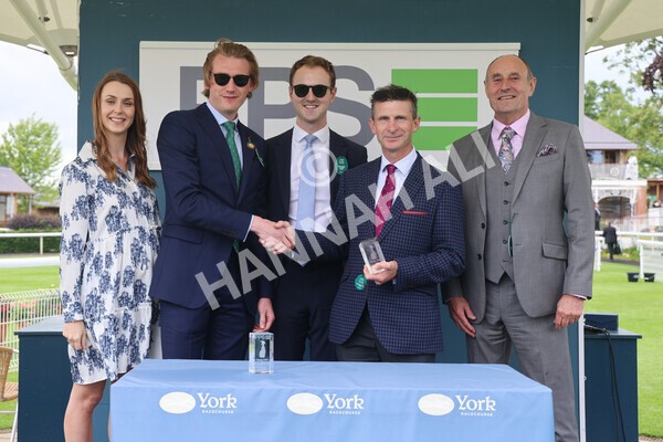 yr11062022r8-64 - Race 8 5.25pm Clean up with PPS Stakes