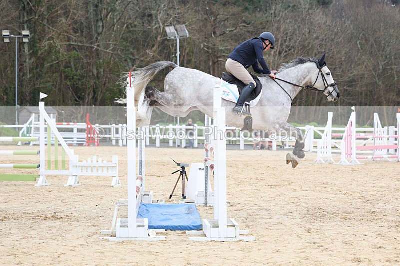 3E7A7634 - Class 8: Senior Newcomers/1.10m open