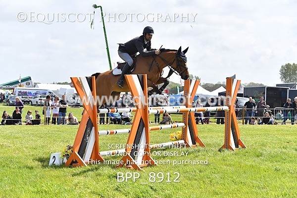 BPP_8912 - CLASS 3 The RHS Andrew Hamilton Coach Novice Qualifier (1.20m)