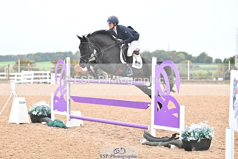 251003-131427-01060 - Cls 3 Foxhunter and 1.20m