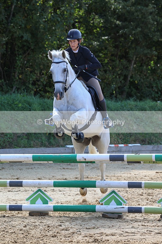 3E7A1123 - Class 4: Senior British Novice/90cm open