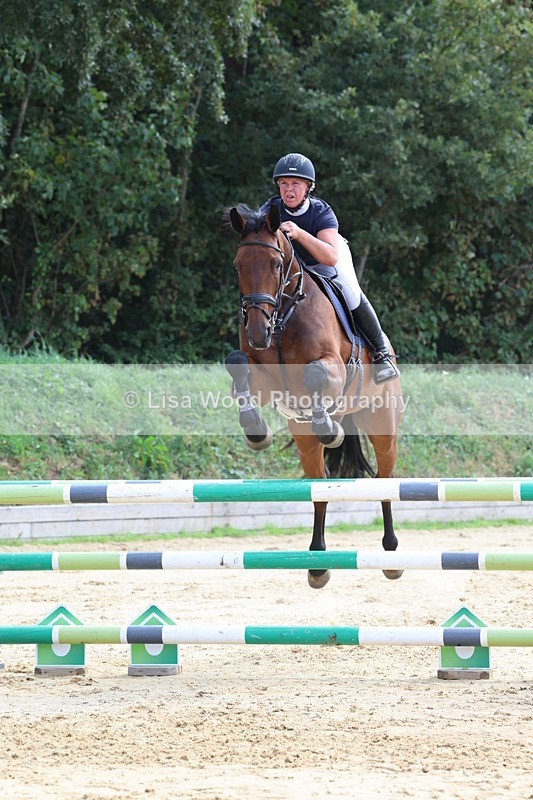 3E7A1786 - Class 8: Senior Newcomers/1.10m open