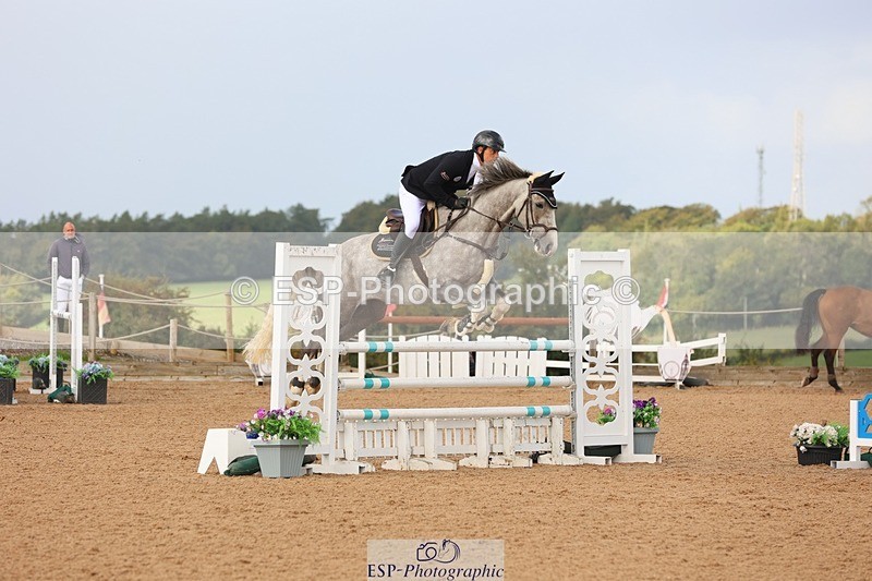 250911-110201-00805 - Cls 2 Snr Newcomers