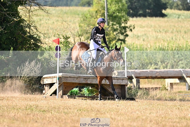 250824A-154025-39313 - 2113-Abbie.Smith-Courtways.Archer