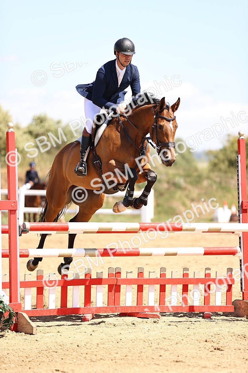 SBM_014819 - Class 15 - Senior Newcomers - 1.10m Open