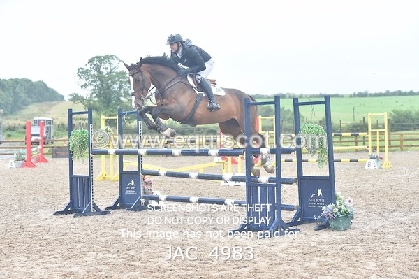 JAC_4983 - CLASS 17 SUN Senior Foxhunter/ 1.20m Open