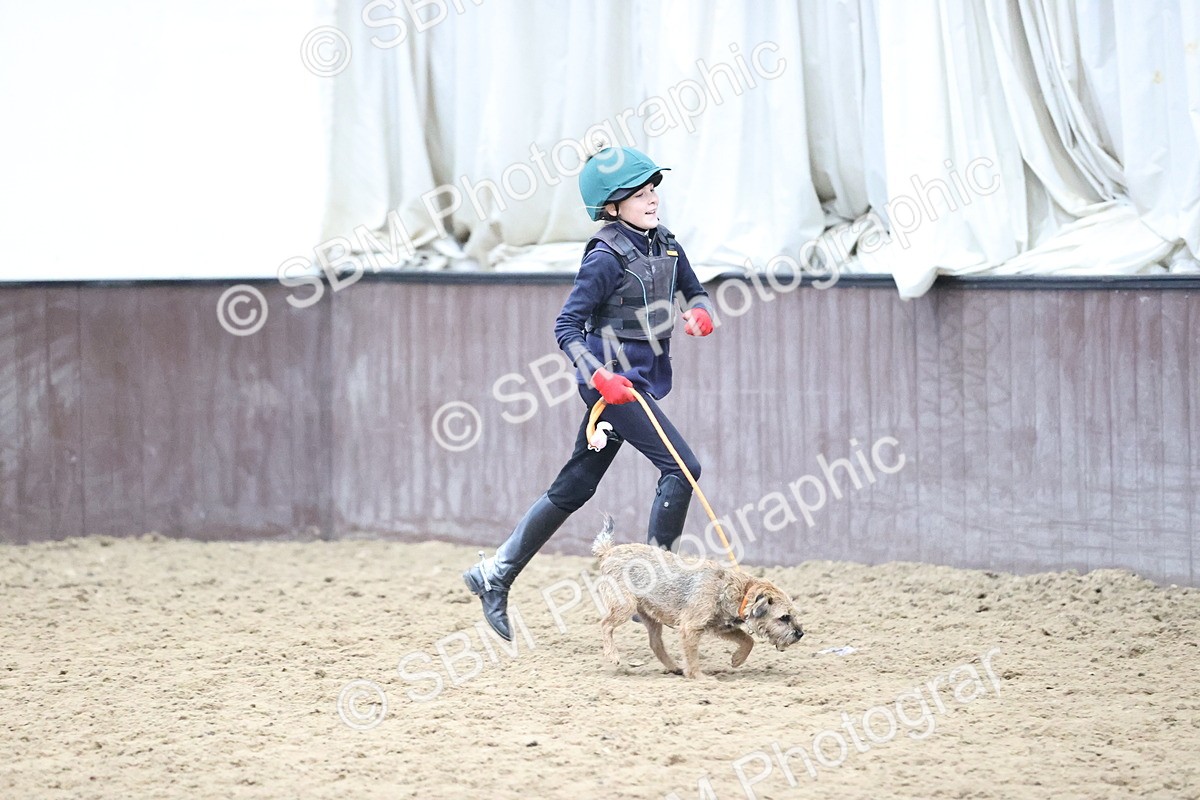 SBM_001258 - Class 3 - Horse & Hound 60cm
