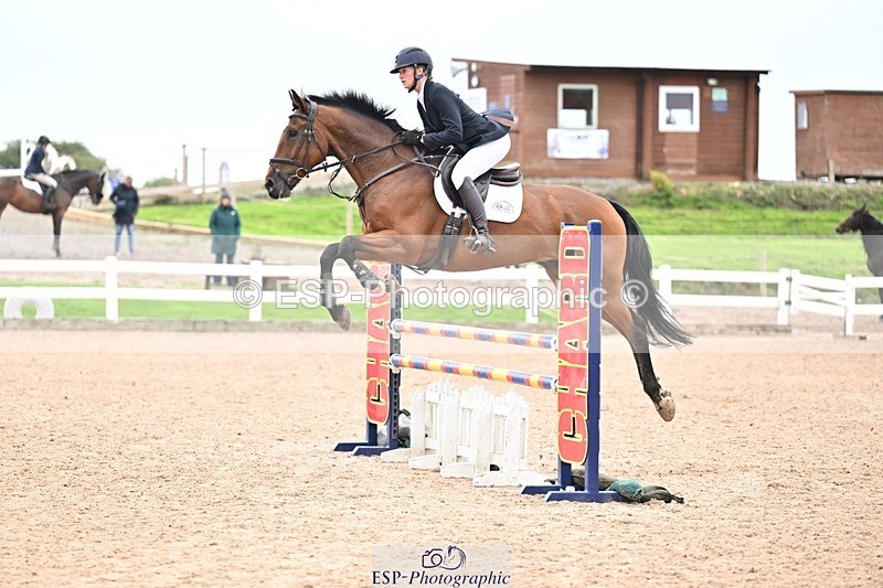 250917-123820-00495 - Cls 3 Snr 1.05m Open