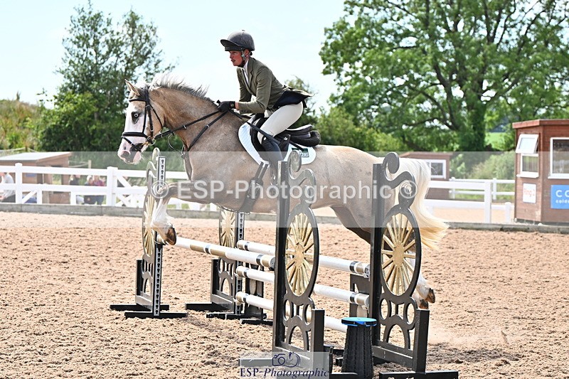 240619A-110042-00008 - Cls 1 British Novice and 90cm Open