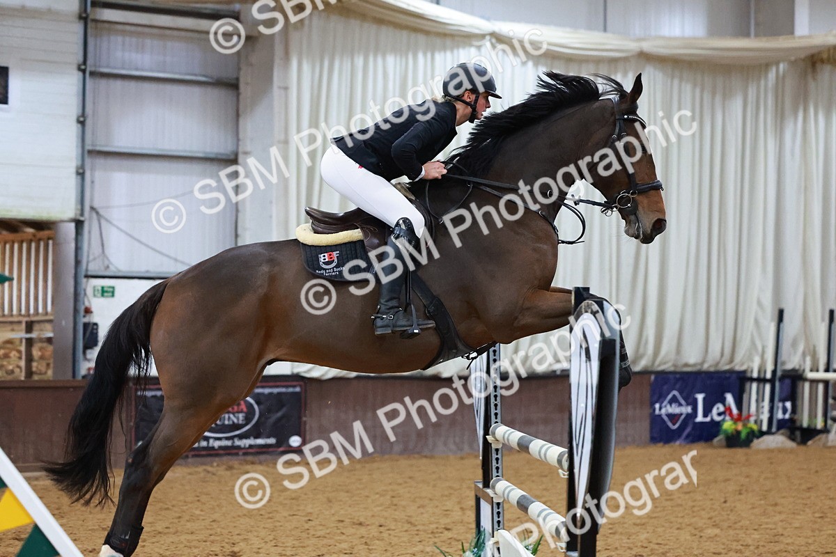 SBM_001311 - Class 4 - Senior Newcomers - 1.10m