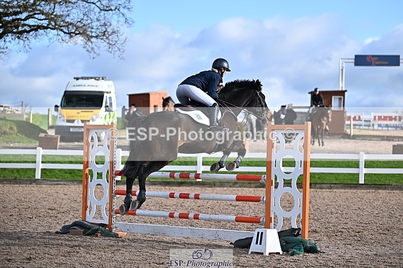 251119-123136-00378 - Cls 3 Snr 1.05m Open