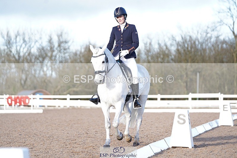 241214-145450-02057 - 111-Anya.Hitt-Cnoc.an.Noinin.Clover