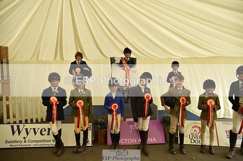 240823X-150820-17964 - 60cm Presentations