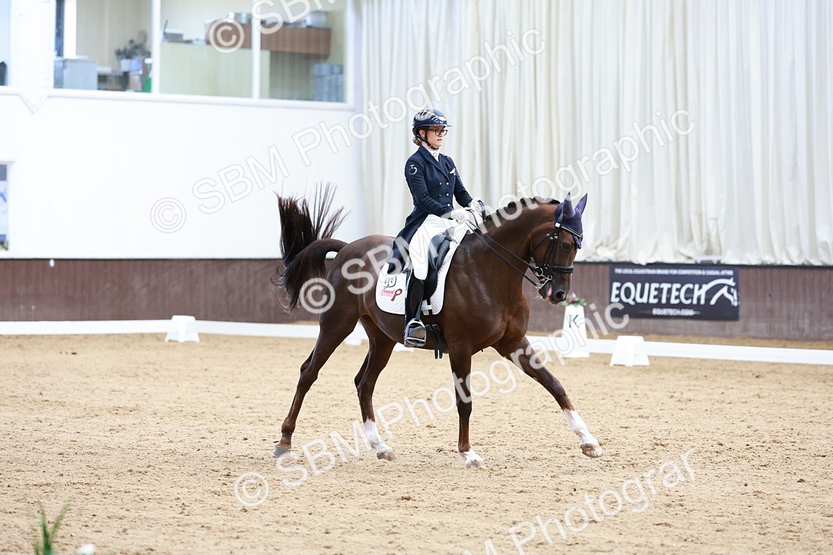 SBM_018090 - Class 15 - FEI Junior