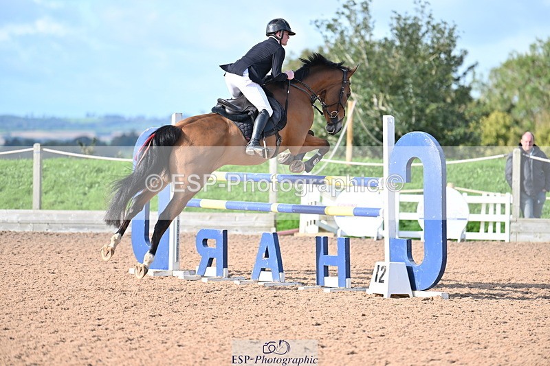 231014A-104603-04214 - Cls 18 Newcomers & 1.10m Open