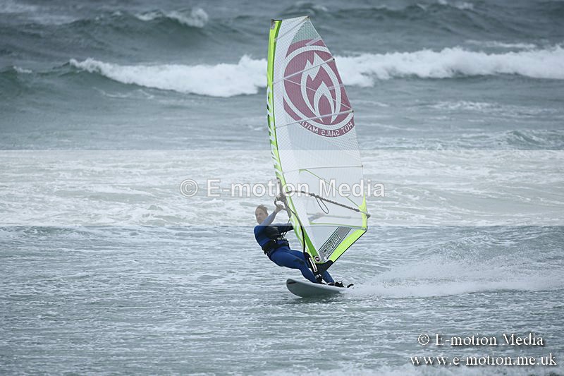 WS 150913-213 - Windsurfing