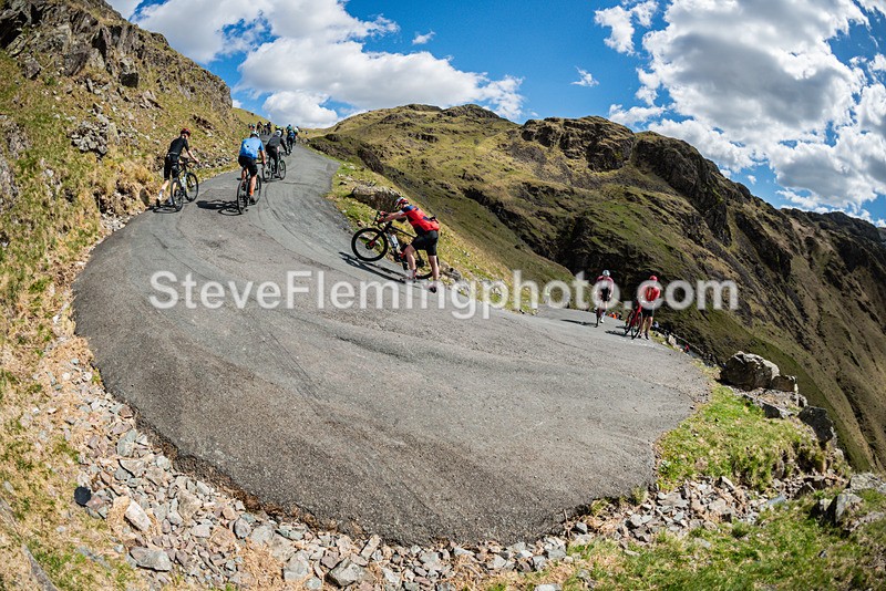 142335 - Hardknott Hairpin 14.00 - 15.00