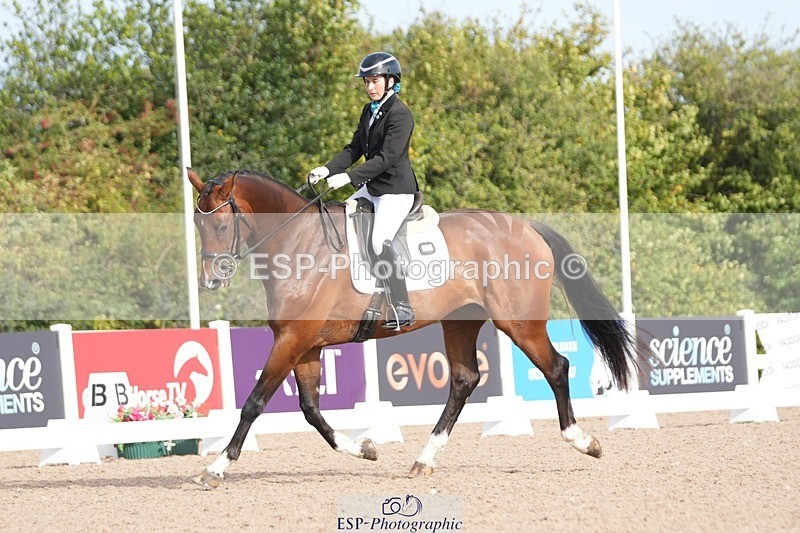 250906-093621-01152 - 031-Rebecca.ParsonageMr.T.STW