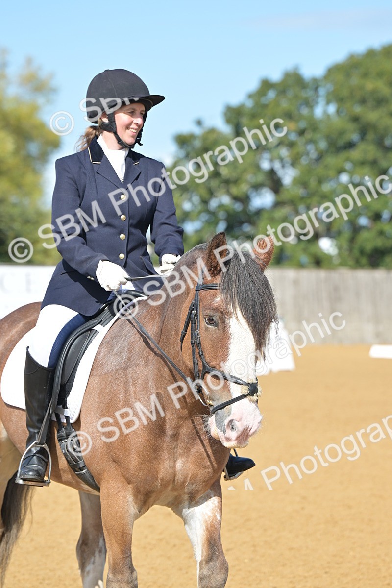 SBM_03904 - D2 - Small Tour Championship Intro 2