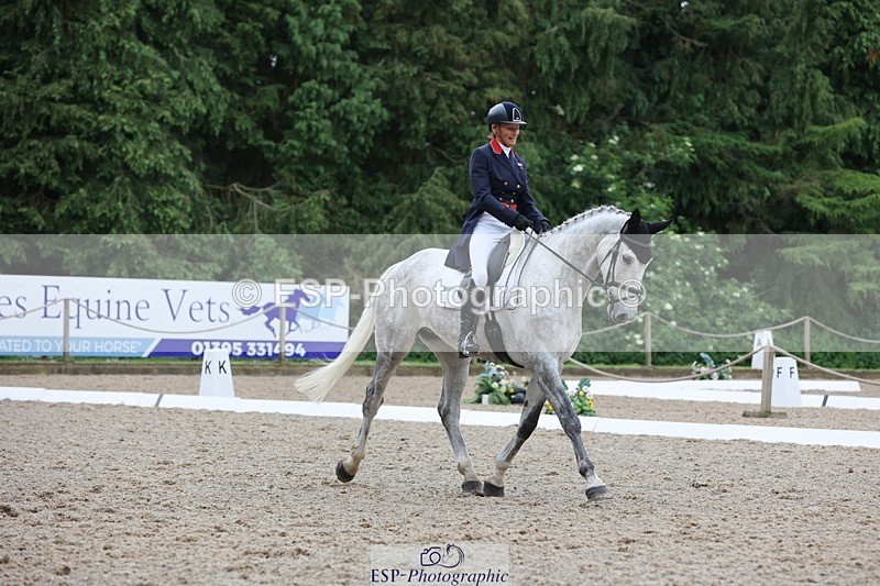 240523-093920-03174 - 208-KING_LOUIS-Mary_King