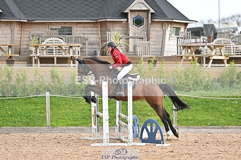 250414-104050-00193 - 80cm Round 1