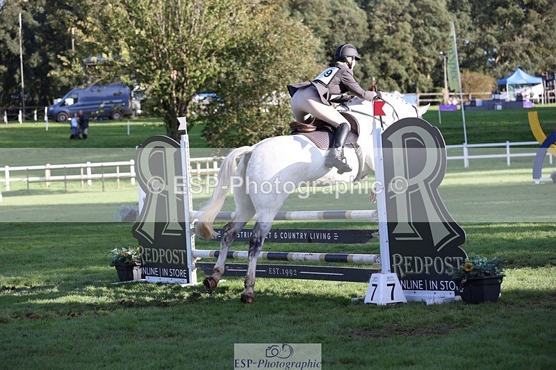 231022-153607-29845 - 509-WOODLANDS.SILVER.CLOUD-Karen.Cowling-TrotUp+SJ