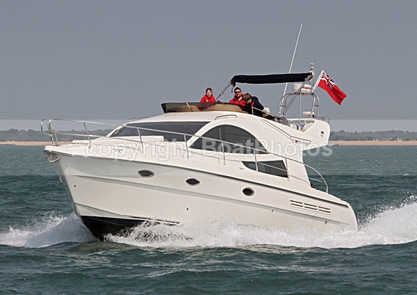110425 MOONFACE RODMAN 38 IMG_7652 - Flybridge Cruisers