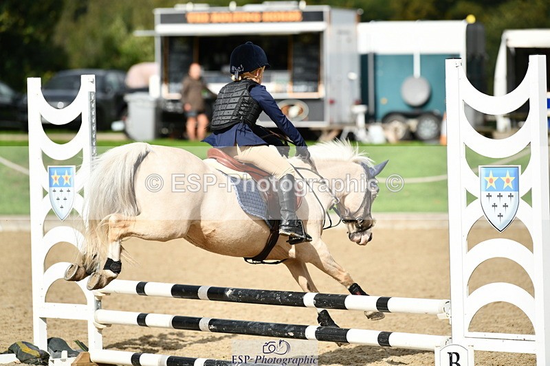 251004A-130540-01133 - Classes 6 & 7 60cm