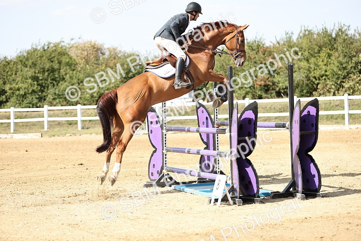 SBM_005094 - Class 6 = Senior Newcomers - 1.10m Open