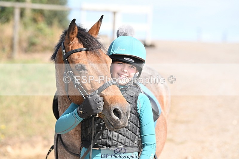 250821B-161411-00652 - Group B - Danielle