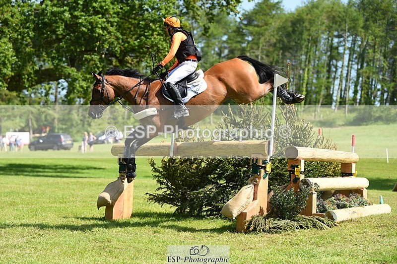 230527-105256-09039 - 260-LOW_MOOR_LUCKY-Tom_Woodward-XC