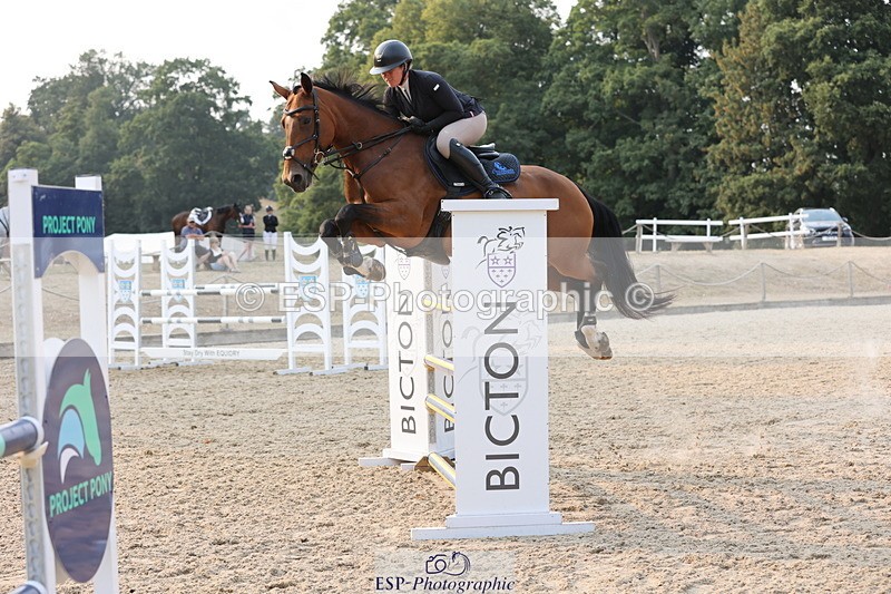 250816A-175111-03174 - Cls 11 Snr Foxhunter