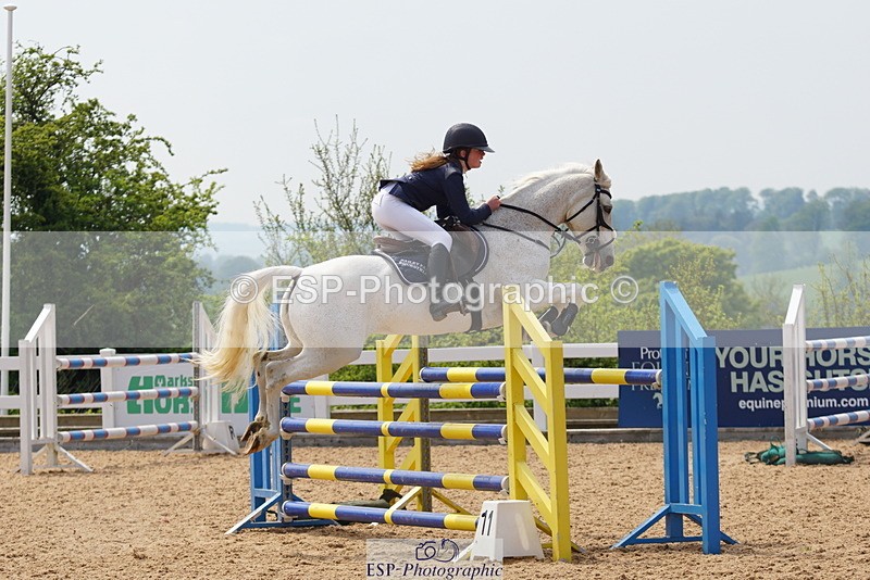 230513A-145216-01571 - Cls 7 Pony Foxhunter & Open