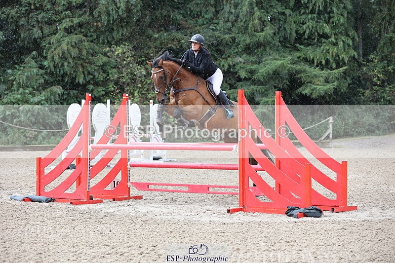 250831A-121446-10139 - Cls 42 Snr 1m Grand Prix