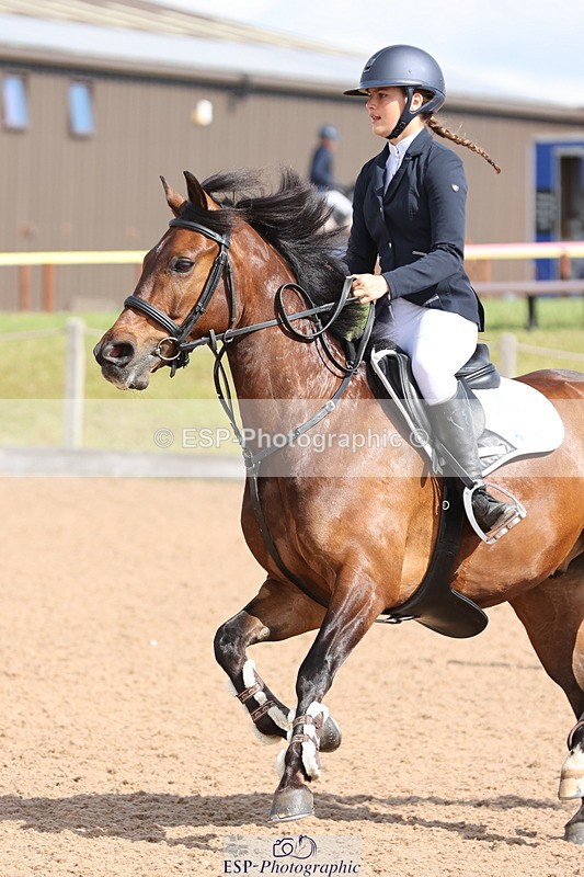 240714A-095727-01656 - Cls 3 A&B Pony BN & 80cm Open