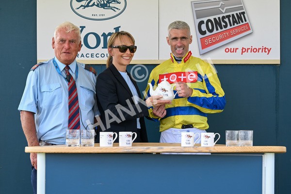 130625-Race 6-Forager-0048 - Race 6 4.45pm Constant Security Services Handicap